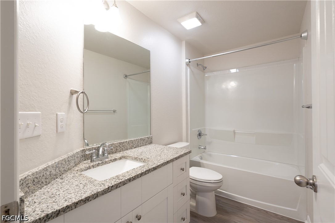 3 Bed SingleFamilyResidence for Sale in Cape Coral, photo 14