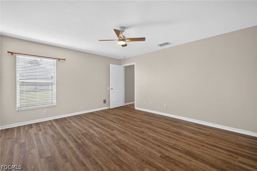 3 Bed SingleFamilyResidence for Sale in Cape Coral, photo 14