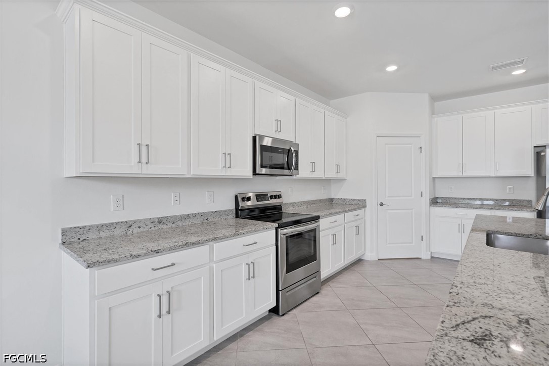 3 Bed SingleFamilyResidence for Sale in Timber Creek, photo 14