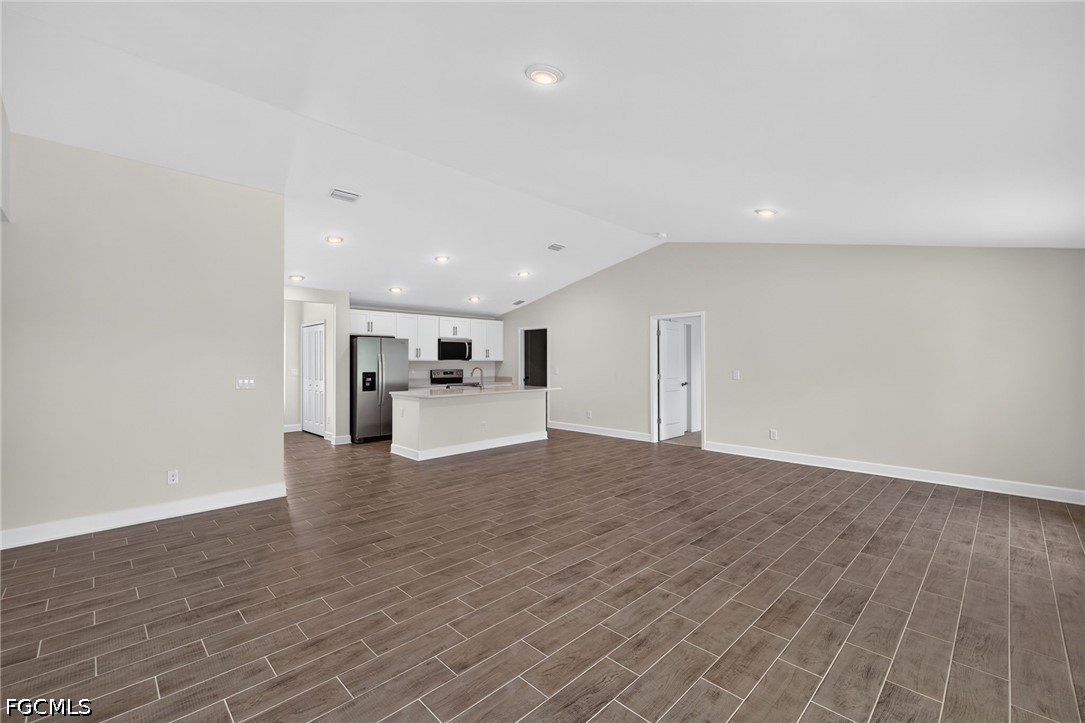 4 Bed SingleFamilyResidence for Sale in Cape Coral, photo 14