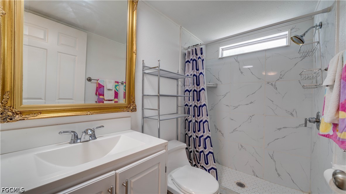 2 Bed ManufacturedHome for Sale in North Fort Myers, photo 14