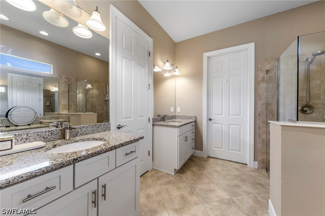 3 Bed Pool Home for Sale in Somerset, photo 14