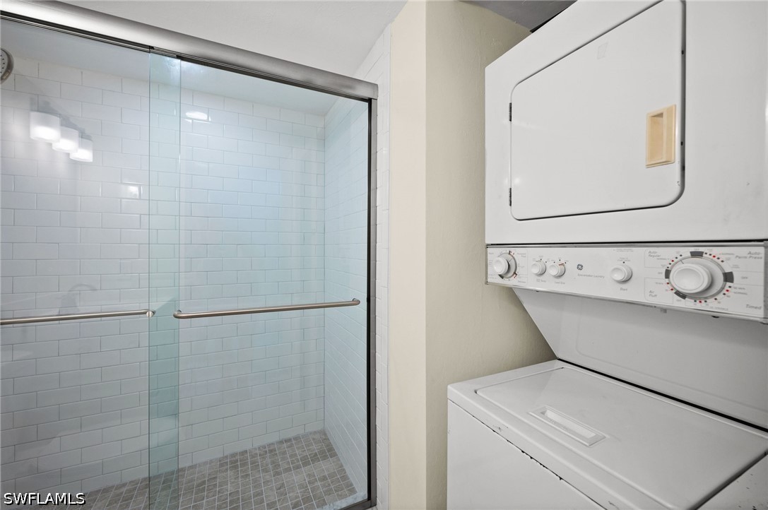 1 Bed Condominium for Sale in Vanderbilt Palms, photo 14