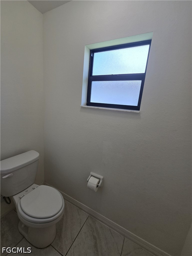 4 Bed Waterfront Home for Sale in Cape Coral, photo 14