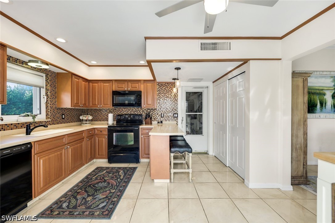 3 Bed Pool Home for Sale in Marco Island, photo 14