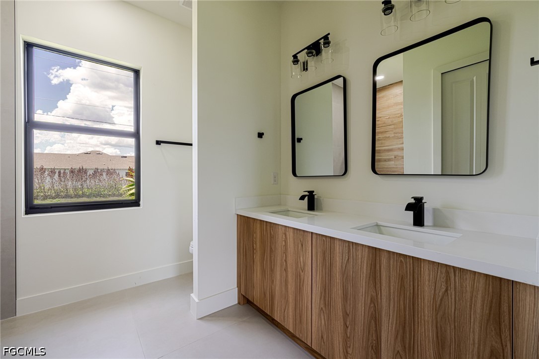 3 Bed SingleFamilyResidence for Sale in Lehigh Acres, photo 14