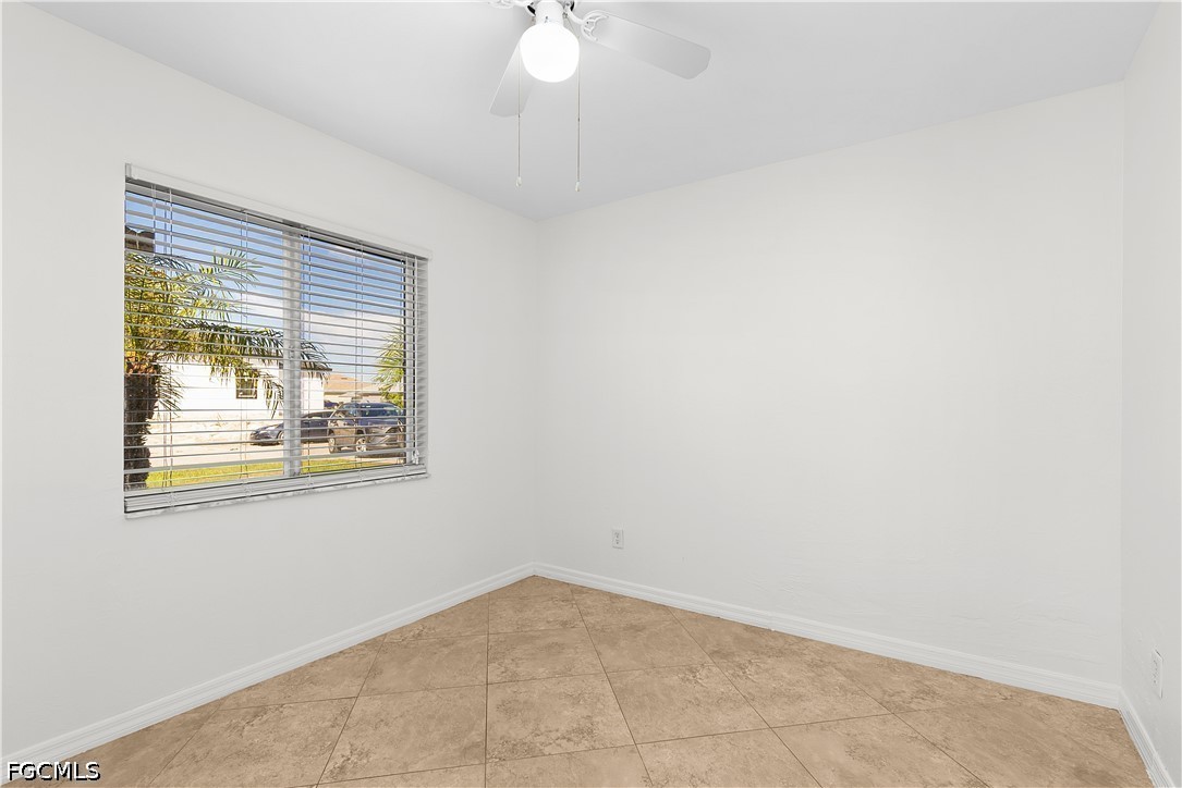 6 Bed Waterfront Home for Sale in Lehigh Acres, photo 14
