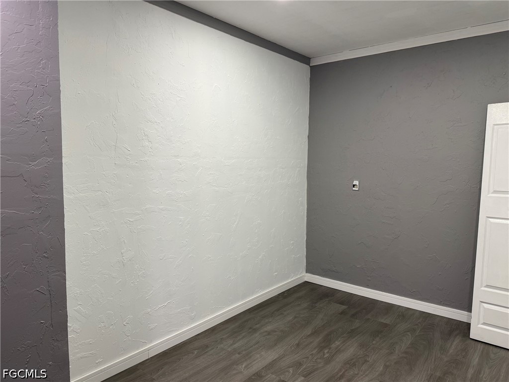 6 Bed SingleFamilyResidence for Sale in Lehigh Acres, photo 14