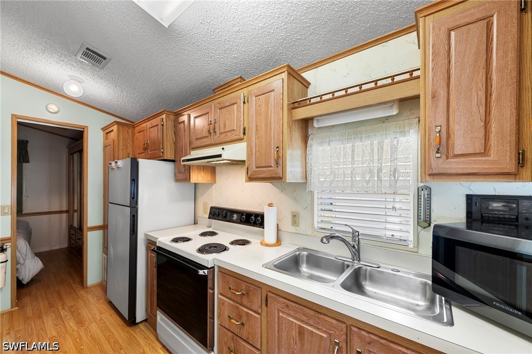 1 Bed ManufacturedHome for Sale in Estero, photo 14