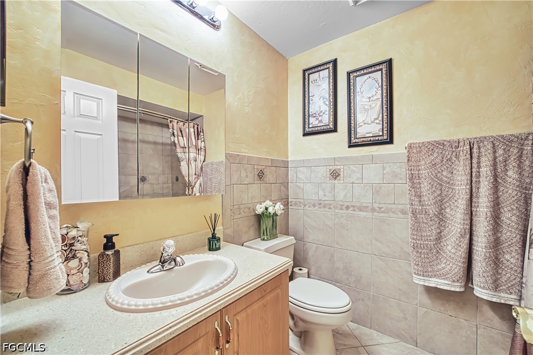 2 Bed Condominium for Sale in Terrace, photo 14
