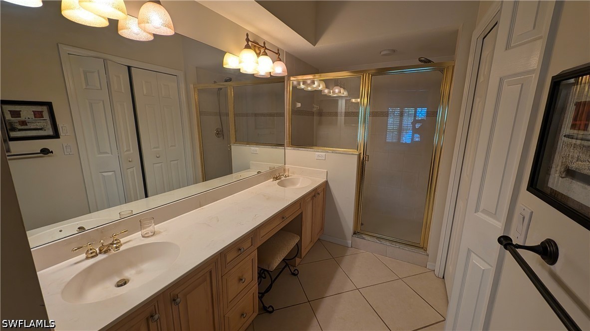 3 Bed Waterfront Home for Sale in Carlton Lakes, photo 14