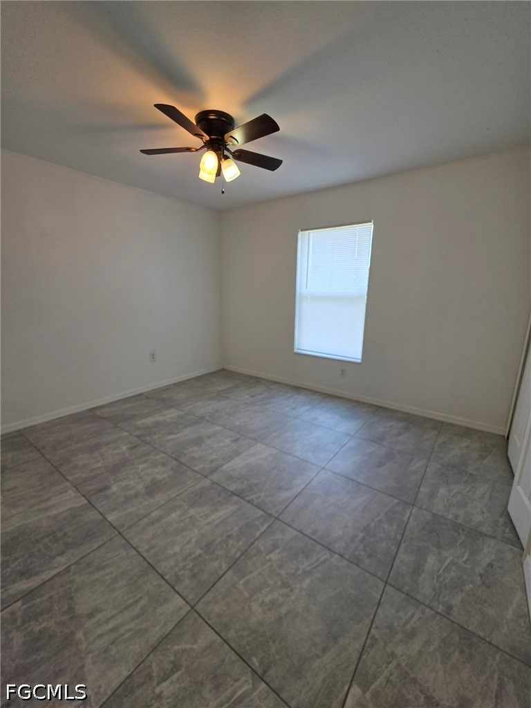 3 Bed SingleFamilyResidence for Sale in Lehigh Acres, photo 14