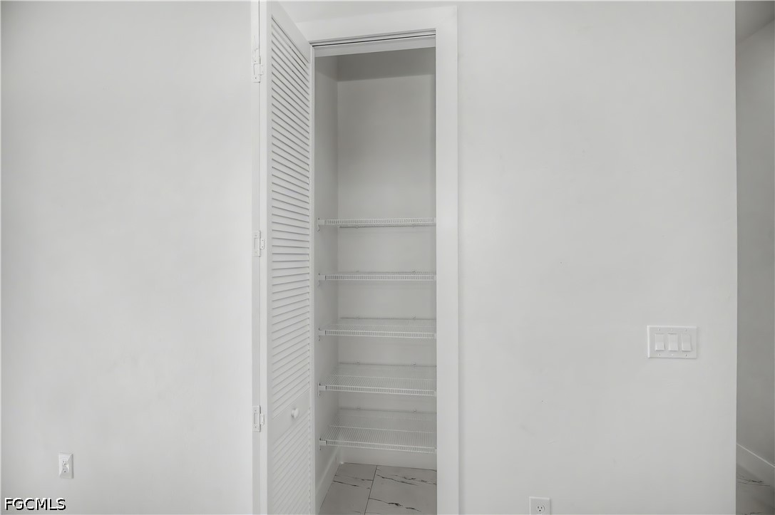 3 Bed SingleFamilyResidence for Sale in Lehigh Acres, photo 14