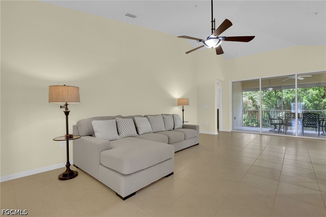 2 Bed Condominium for Sale in Whispering Palms, photo 14