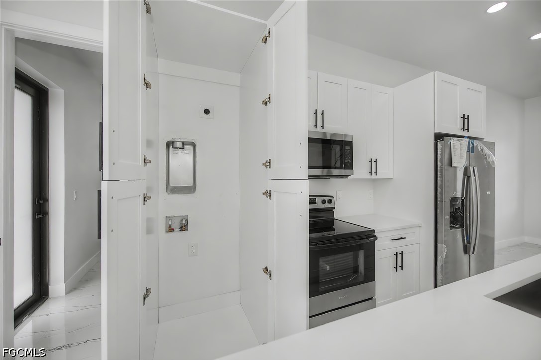 3 Bed SingleFamilyResidence for Sale in Lehigh Acres, photo 14