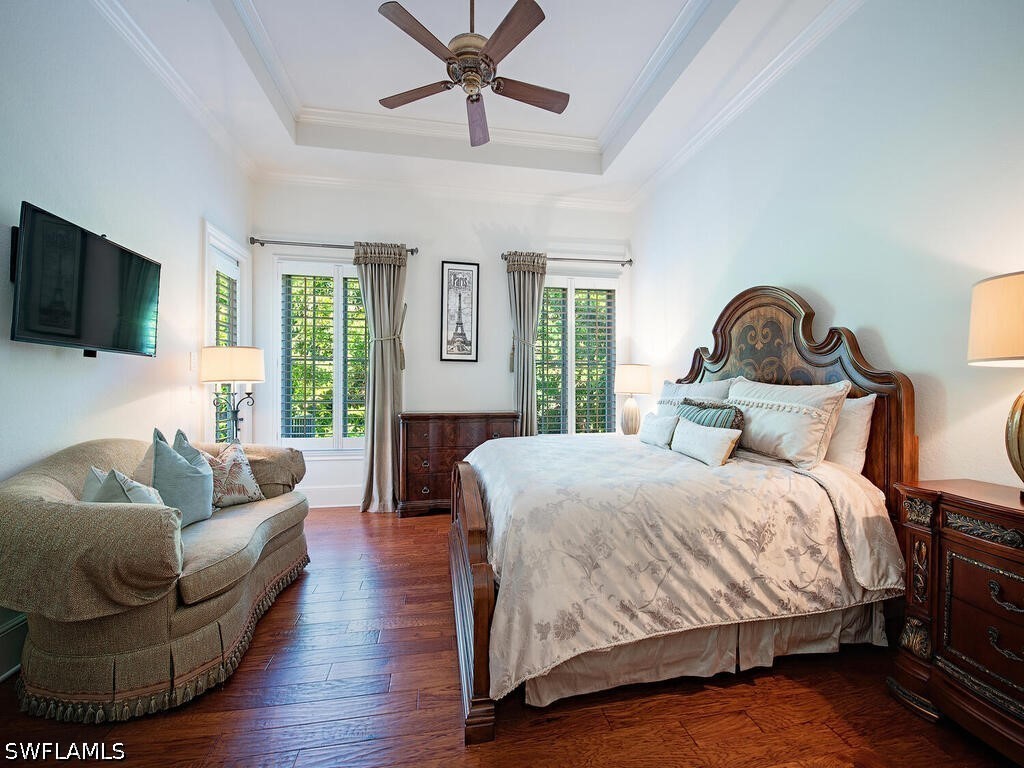 5 Bed Pool Home for Sale in Olde Naples, photo 14