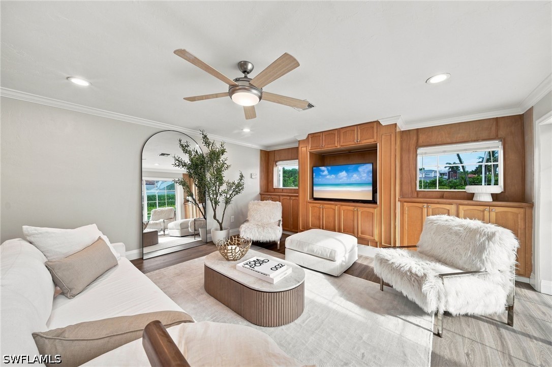 4 Bed Pool Home for Sale in Park Shore, photo 14