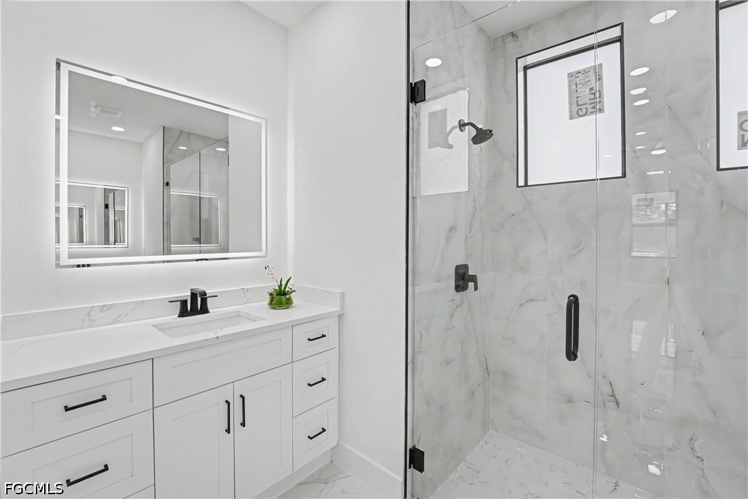 3 Bed SingleFamilyResidence for Sale in 951 Plaza, photo 14