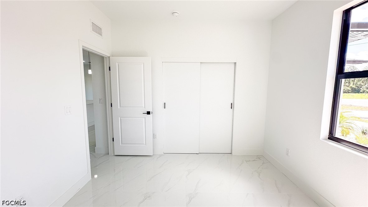 3 Bed SingleFamilyResidence for Sale in Lehigh Acres, photo 14