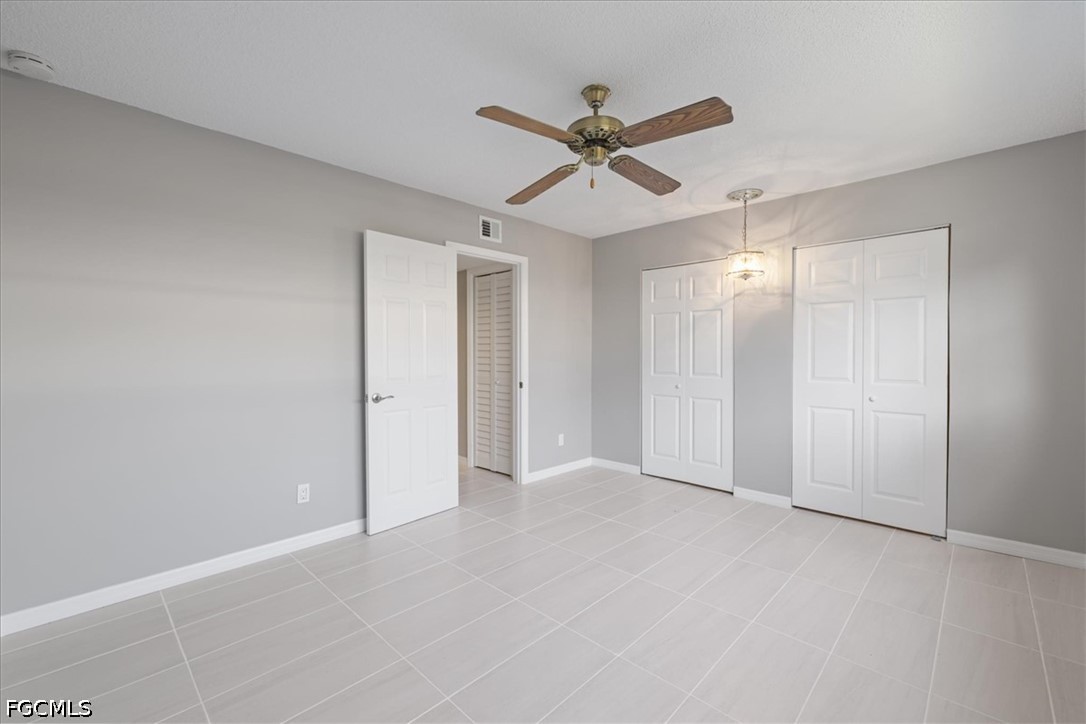 1 Bed Waterfront Home for Sale in Fort Myers, photo 14