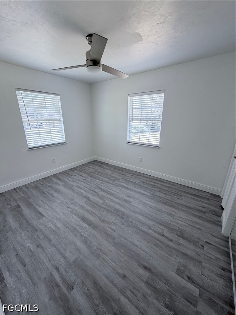 3 Bed SingleFamilyResidence for Sale in Cape Coral, photo 14
