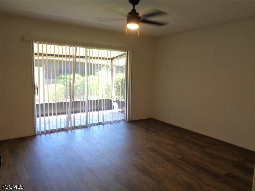 3 Bed SingleFamilyResidence for Sale in Royal Woods, photo 14