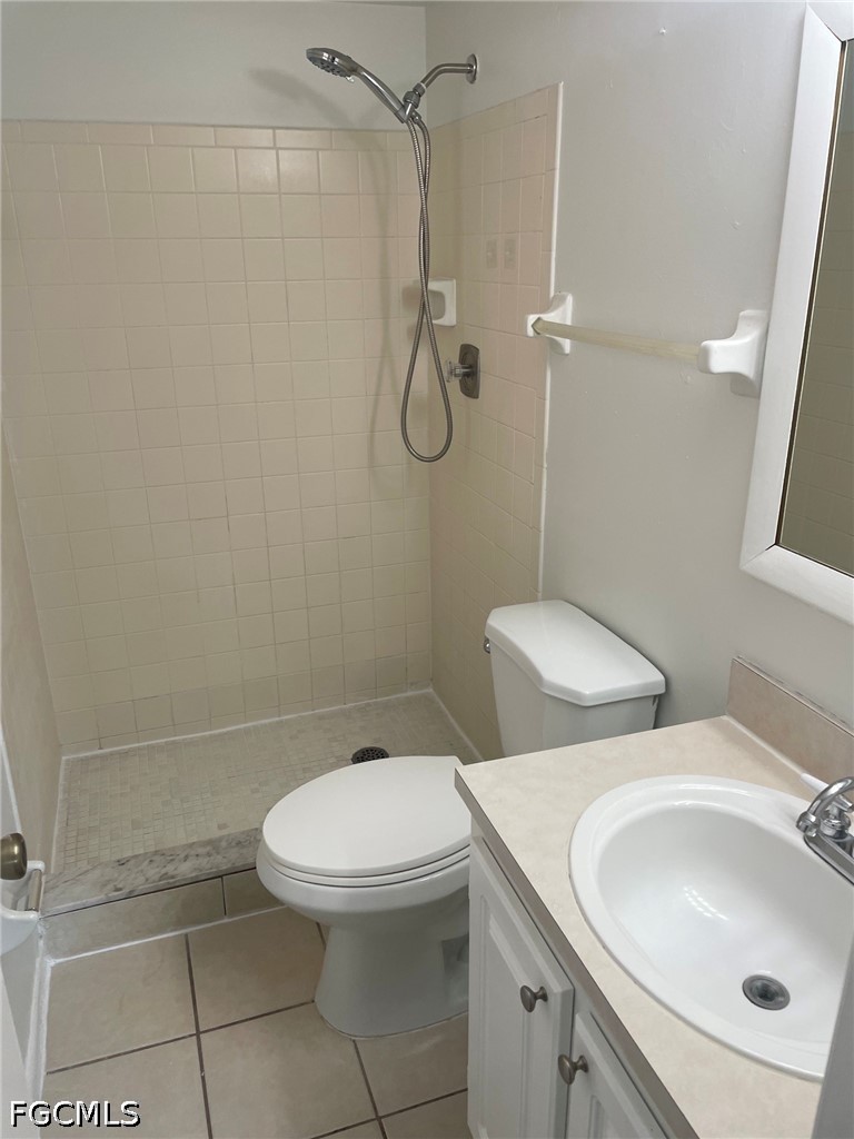 2 Bed Condominium for Sale in Fort Myers, photo 14