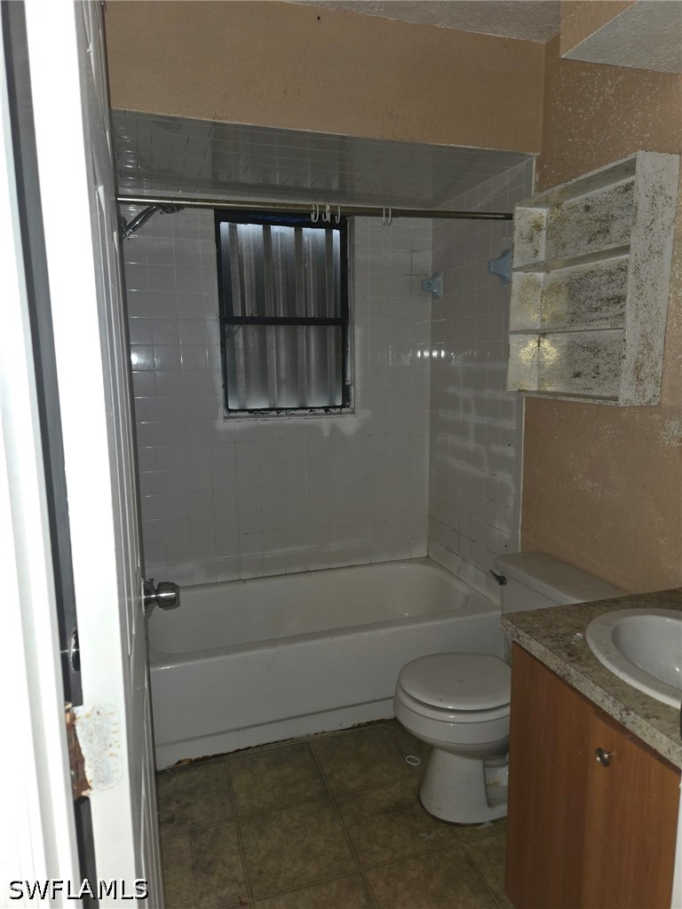 3 Bed SingleFamilyResidence for Sale in North Port, photo 14