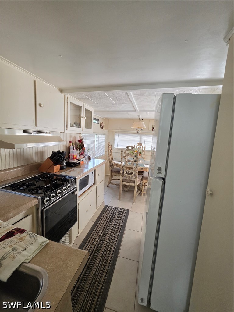 2 Bed ManufacturedHome for Sale in Naples, photo 14