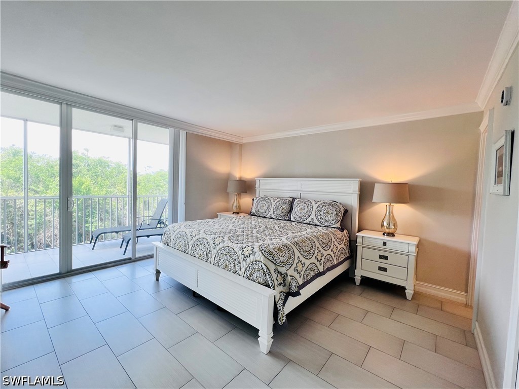 2 Bed Waterfront Home for Sale in Naples, photo 14