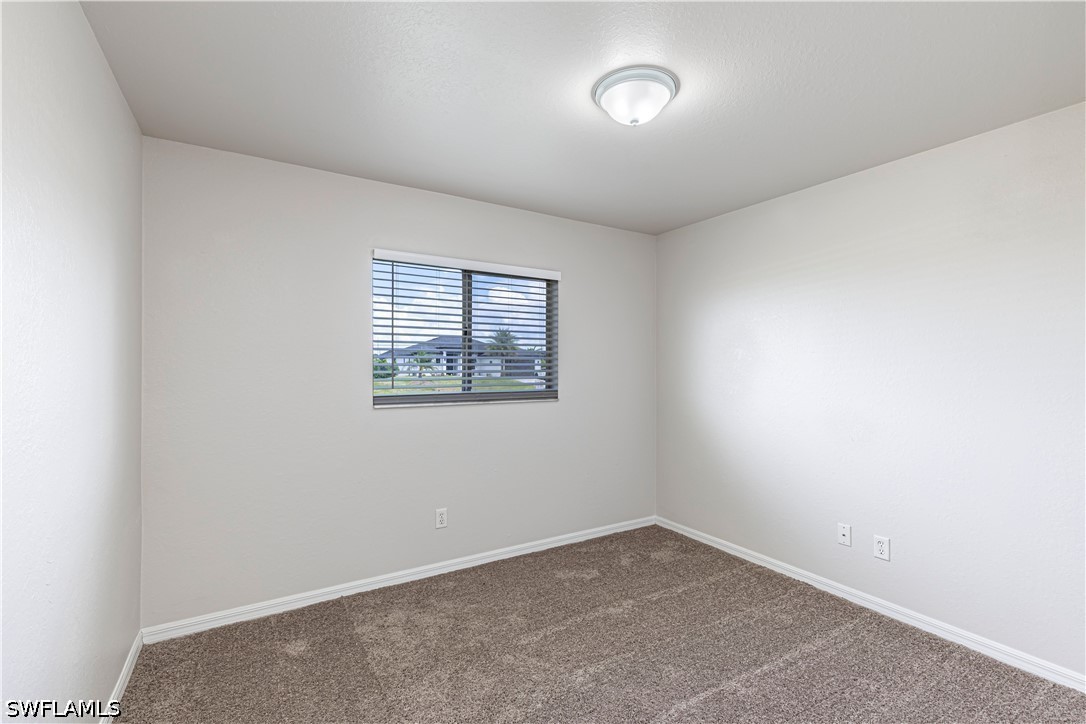 3 Bed SingleFamilyResidence for Sale in Cape Coral, photo 14