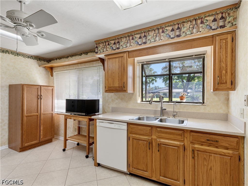 3 Bed Attached for Sale in Fort Myers, photo 14