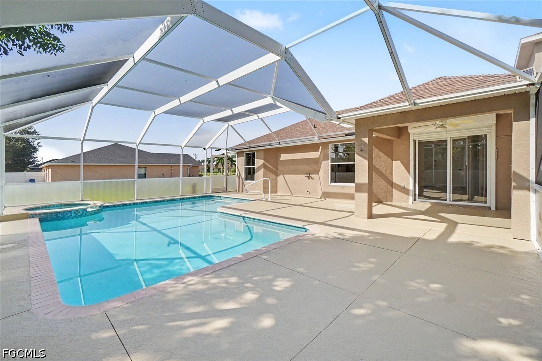 3 Bed Pool Home for Sale in Cape Coral, photo 14