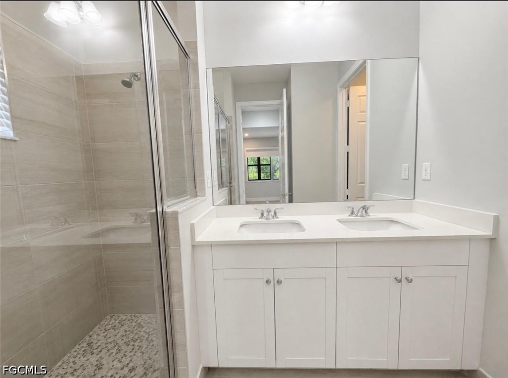 3 Bed SingleFamilyResidence for Sale in Naples, photo 14