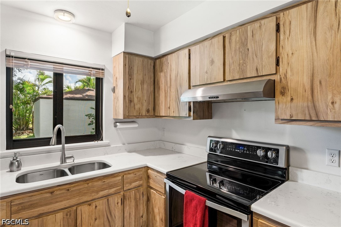 3 Bed SingleFamilyResidence for Sale in San Carlos Park, photo 14