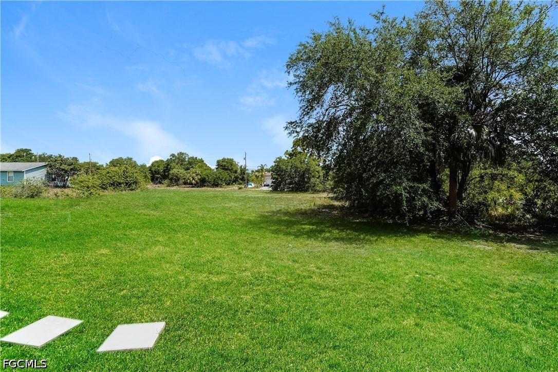 3 Bed SingleFamilyResidence for Sale in Lehigh Acres, photo 14