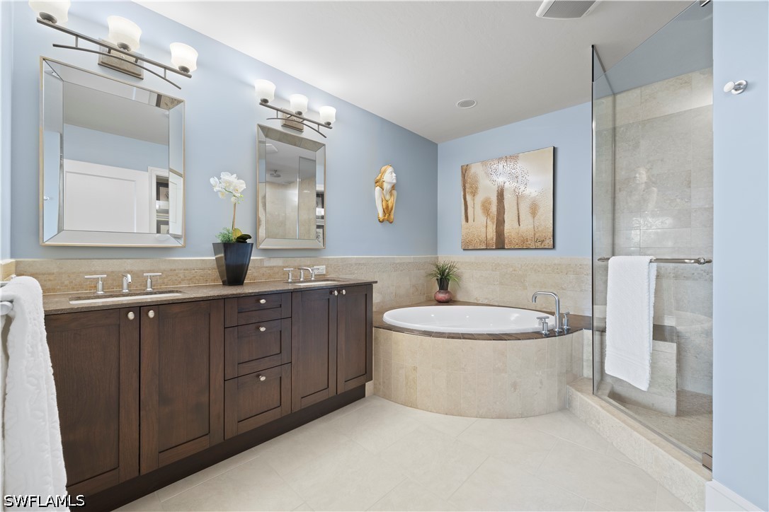 2 Bed Condominium for Sale in The Strada, photo 14
