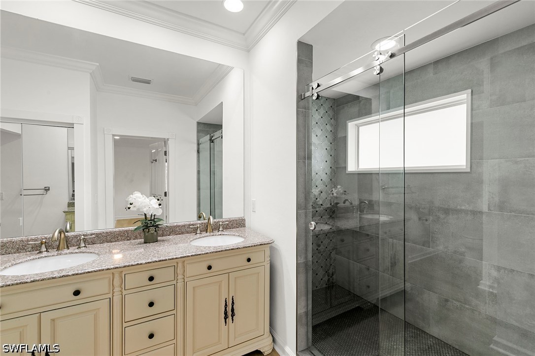 4 Bed Pool Home for Sale in Hilltop, photo 14