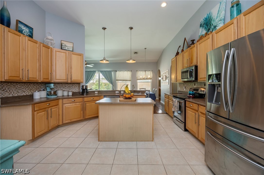 4 Bed SingleFamilyResidence for Sale in Naples, photo 14