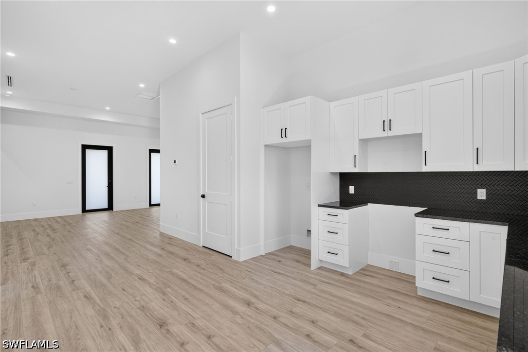 3 Bed SingleFamilyResidence for Sale in Naples, photo 14
