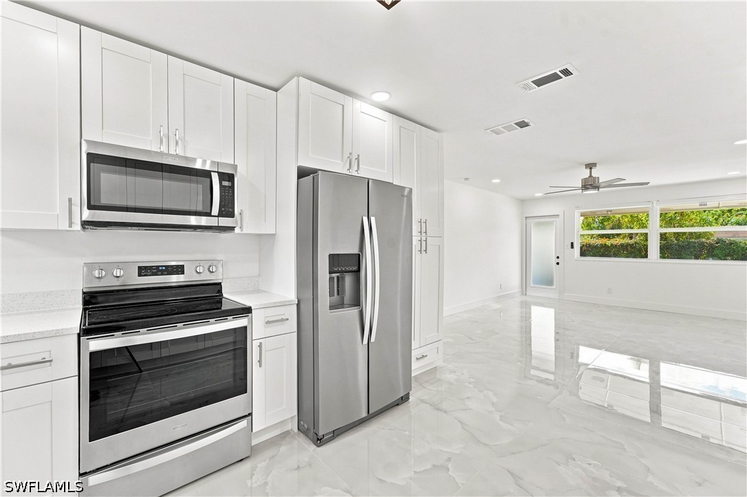 3 Bed SingleFamilyResidence for Sale in Naples, photo 14