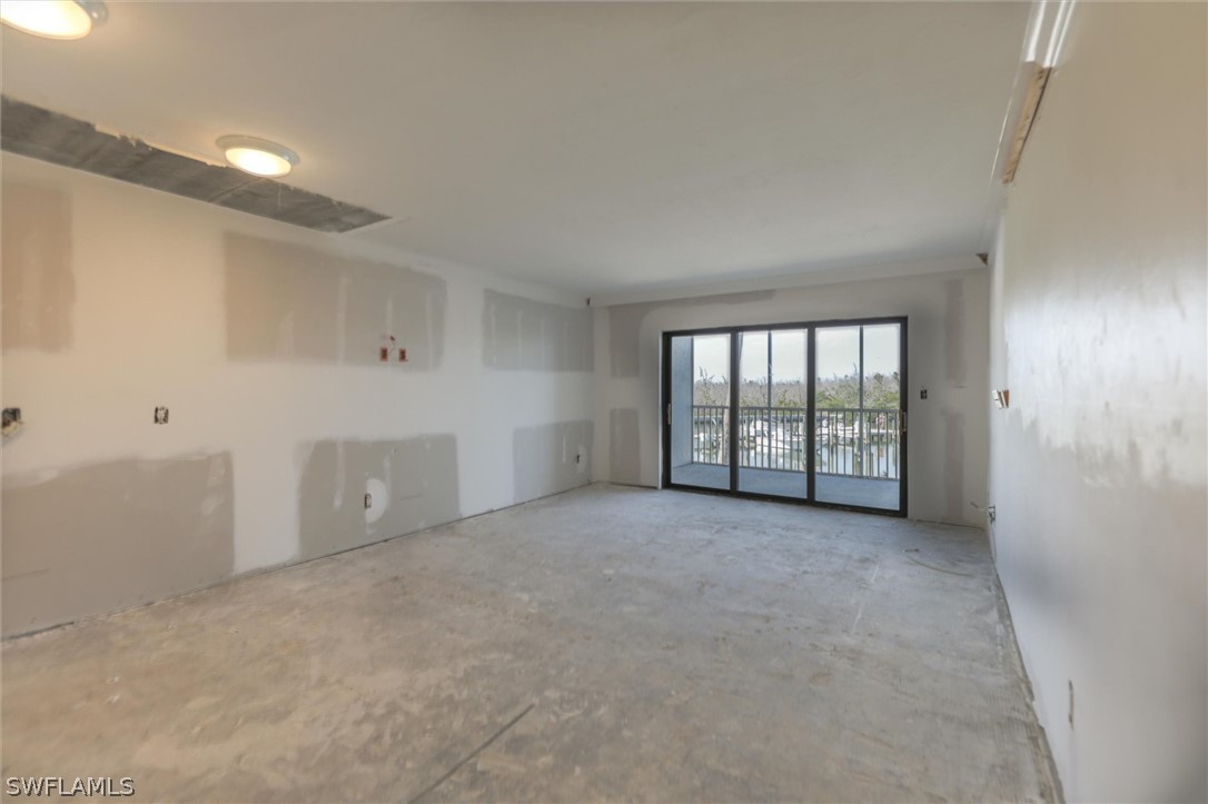 1 Bed Pool Home for Sale in Bayside Villas, photo 15