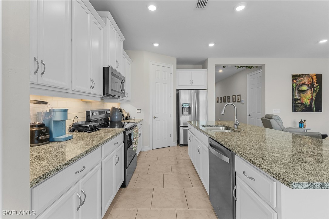 3 Bed SingleFamilyResidence for Sale in Stonewater, photo 15
