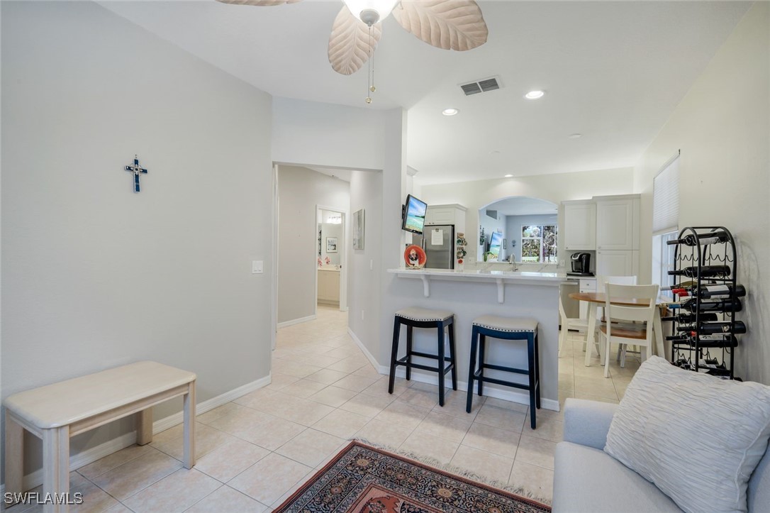 2 Bed Condominium for Sale in Sabal Palm, photo 15