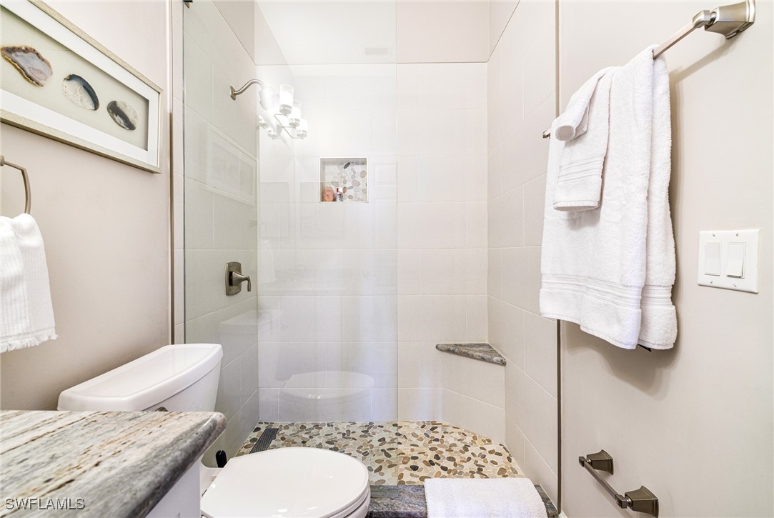 3 Bed Condominium for Sale in Turtle Point, photo 15