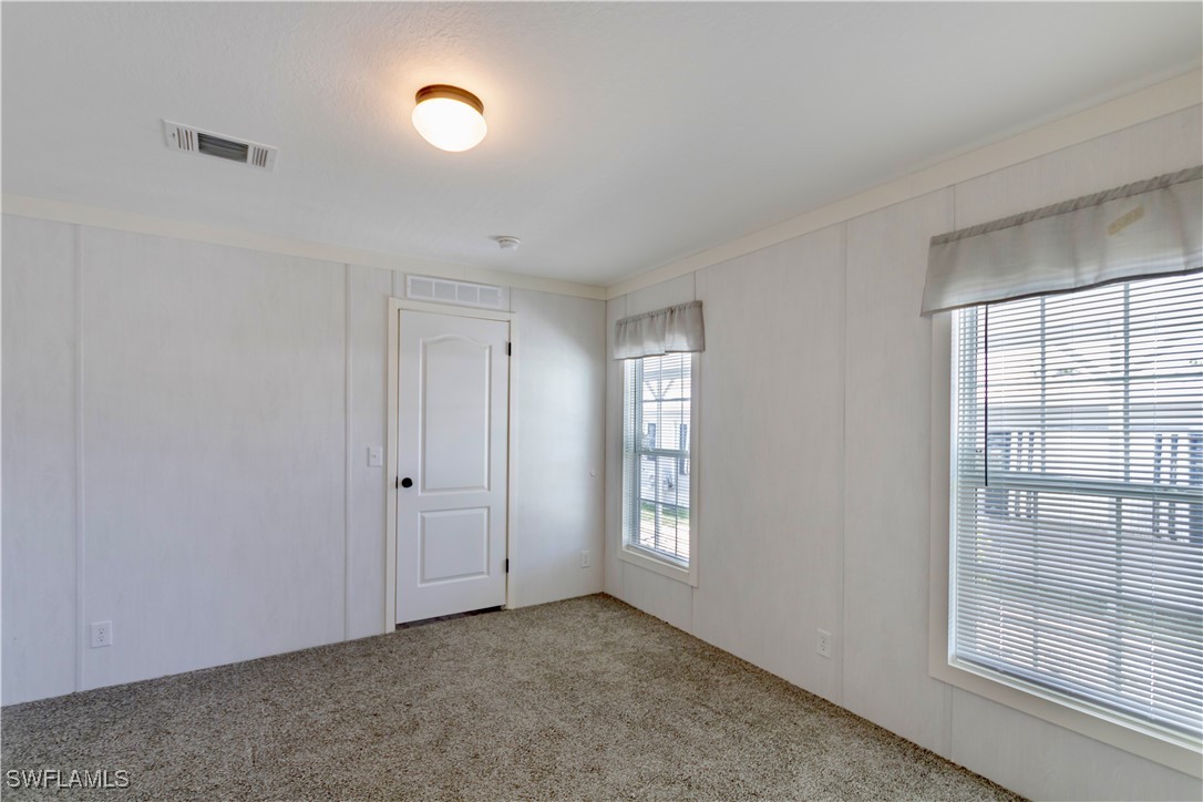 2 Bed ManufacturedHome for Sale in Pine Island Cove, photo 15