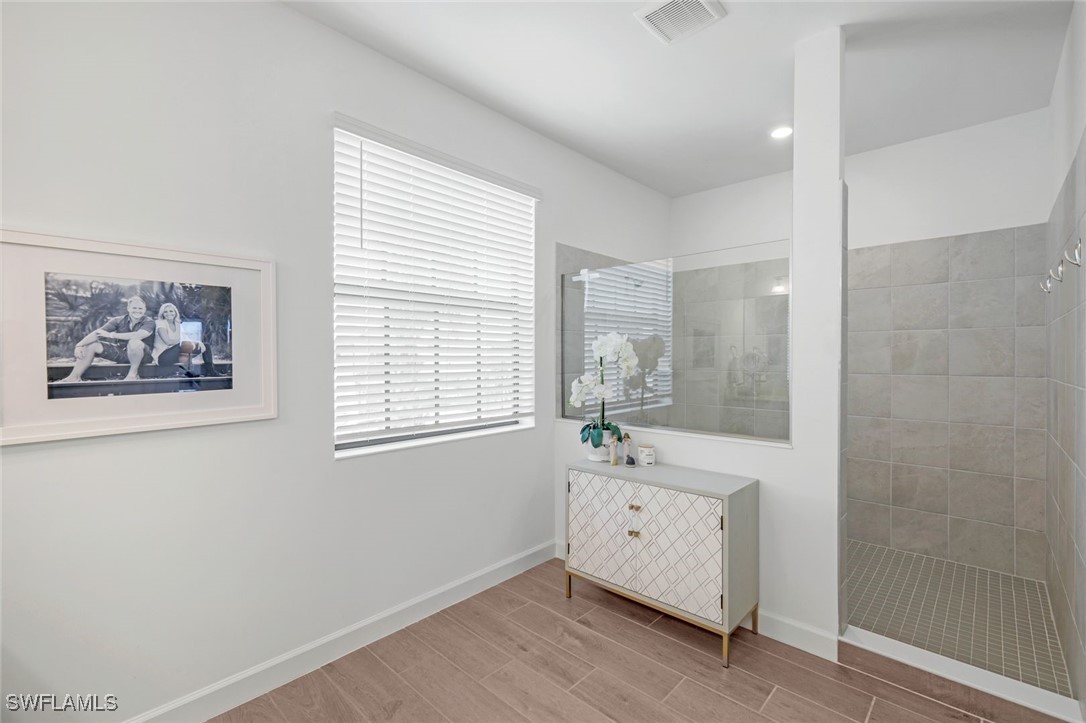 5 Bed Pool Home for Sale in Timber Creek, photo 15