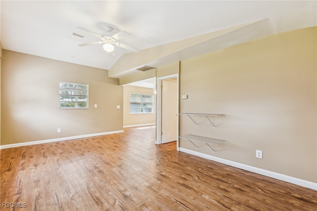 2 Bed SingleFamilyResidence for Sale in Fort Myers, photo 15