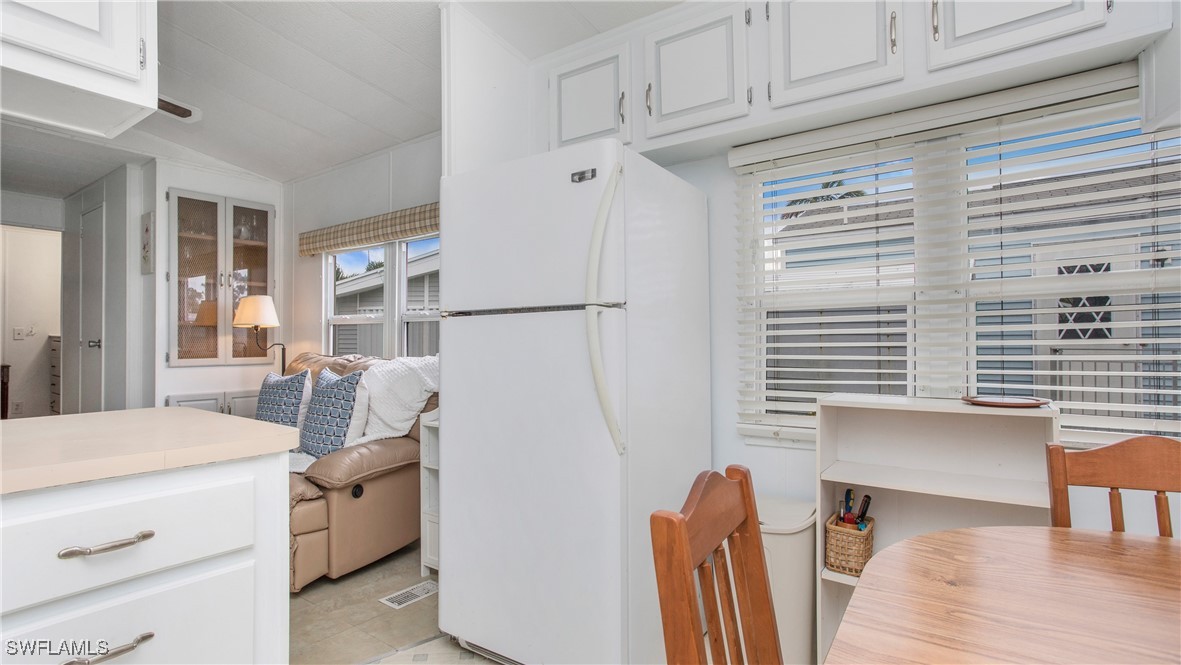 1 Bed ManufacturedHome for Sale in Estero, photo 15