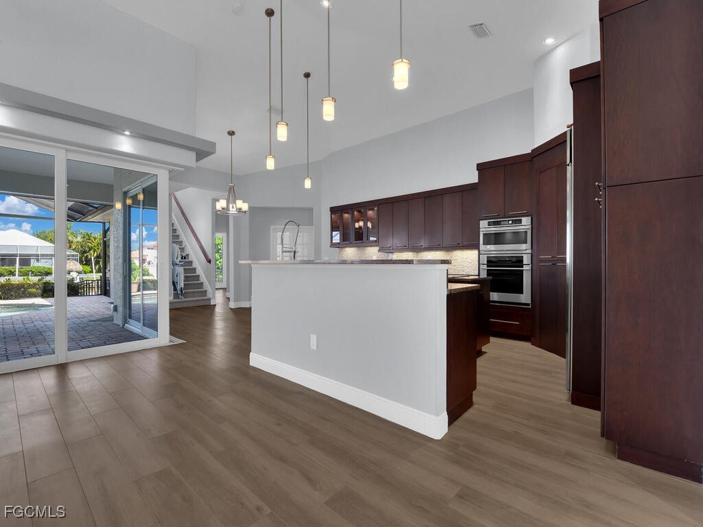 5 Bed Pool Home for Sale in Rose Garden, photo 15